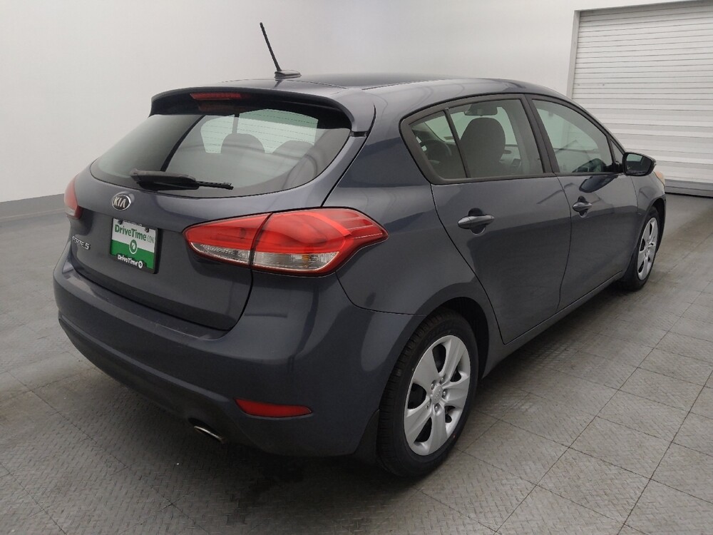 2016 Kia Forte in Salem, VA 24153 - 18108435 9