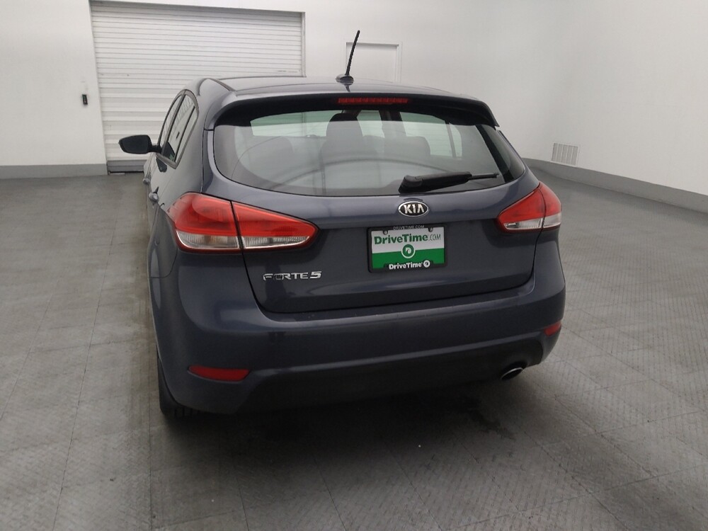 2016 Kia Forte in Salem, VA 24153 - 18108435 6