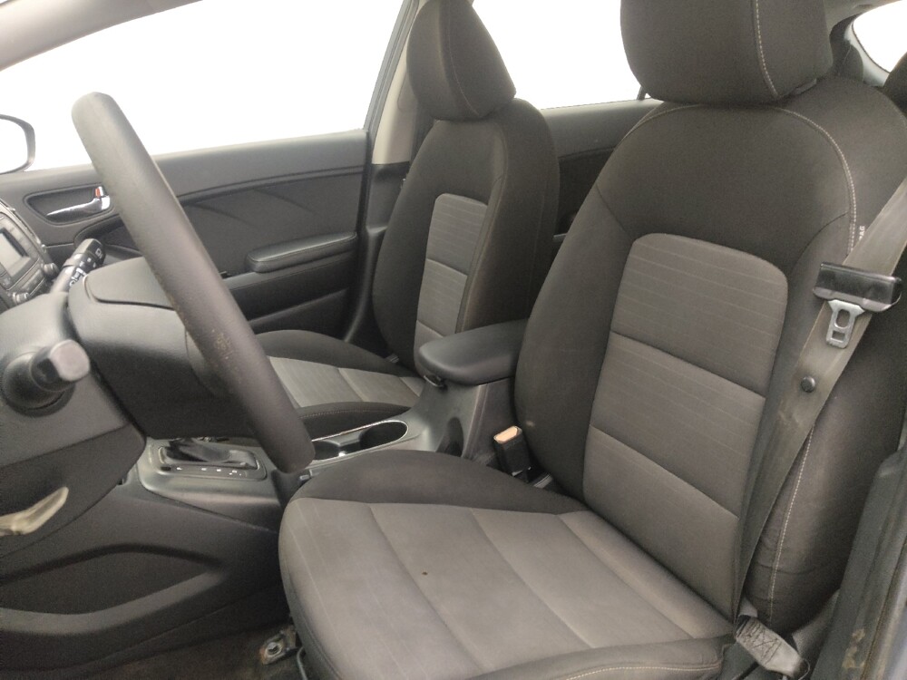 2016 Kia Forte in Salem, VA 24153 - 18108435 17