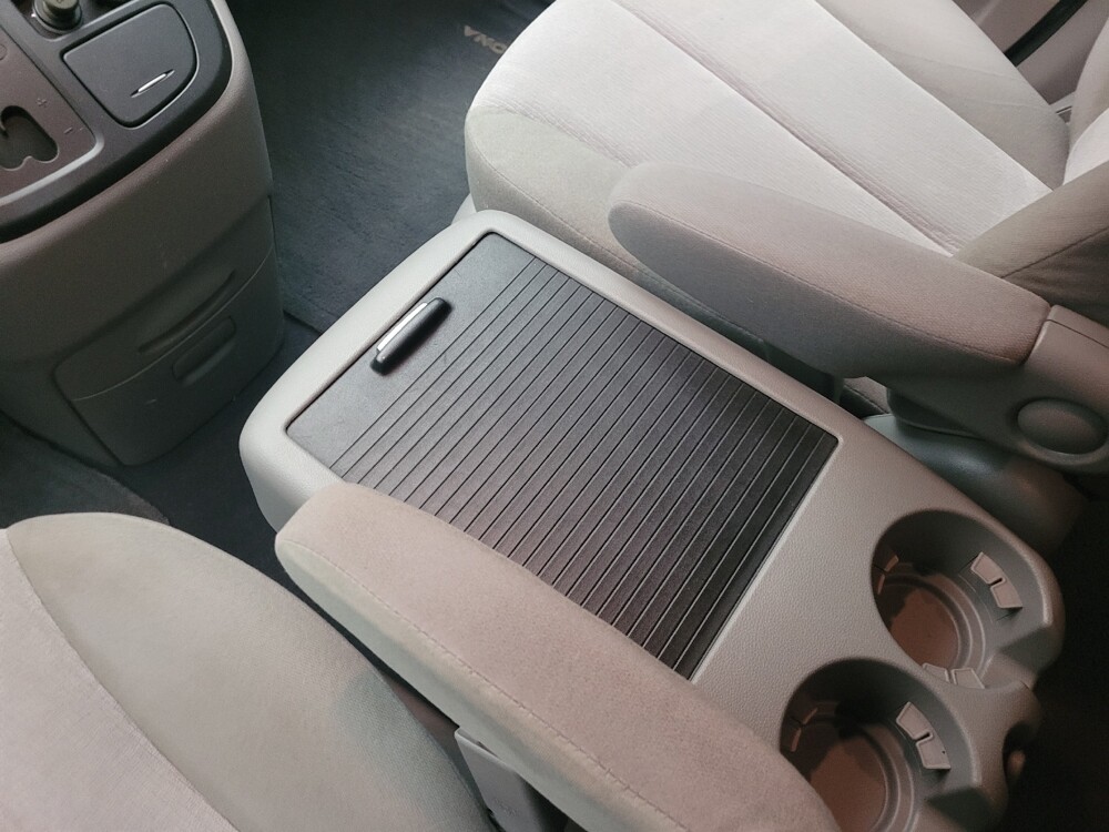 2014 Kia Sedona in Grand Rapids, MI 49508 - 18108437 26