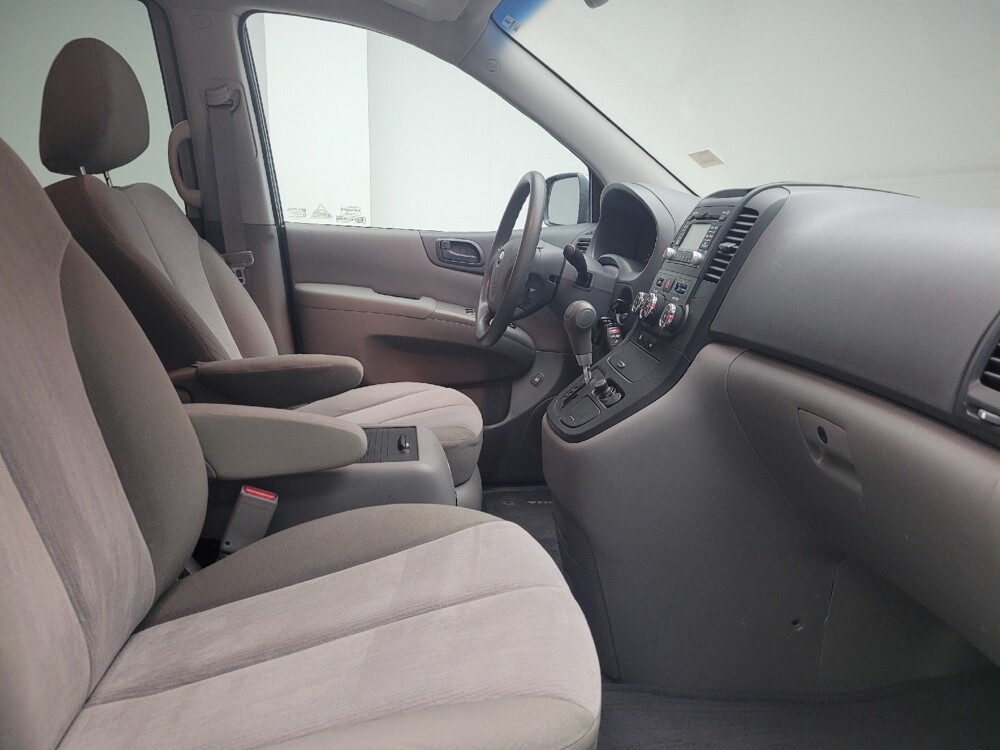 2014 Kia Sedona in Grand Rapids, MI 49508 - 18108437 21