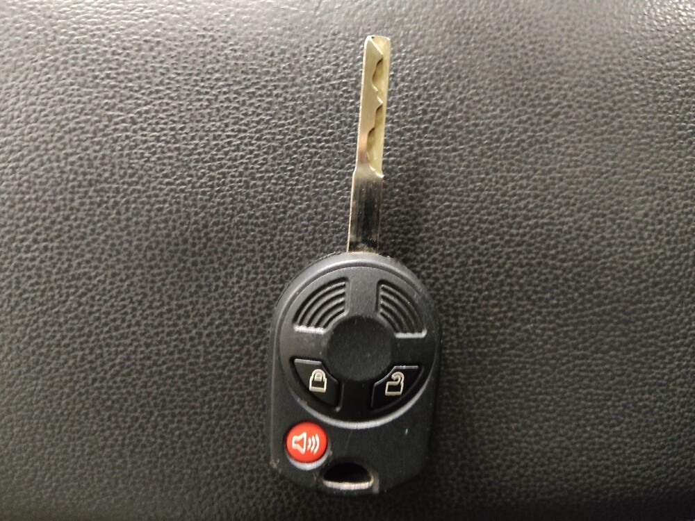 2017 Ford Escape in Knoxville, TN 37923 - 18108442 32