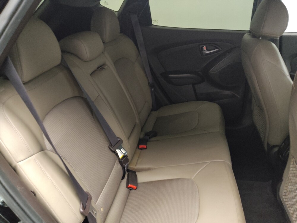 2015 Hyundai Tucson in Marietta, GA 30062 - 18108443 19