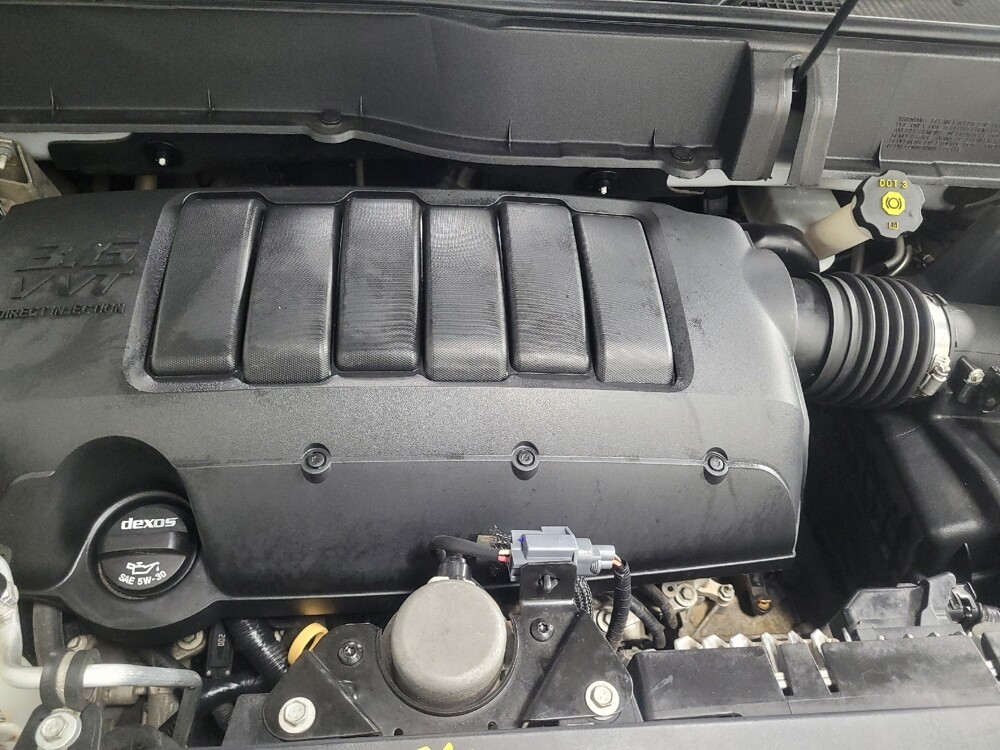 2017 Chevrolet Traverse in Knoxville, TN 37923 - 18108444 30