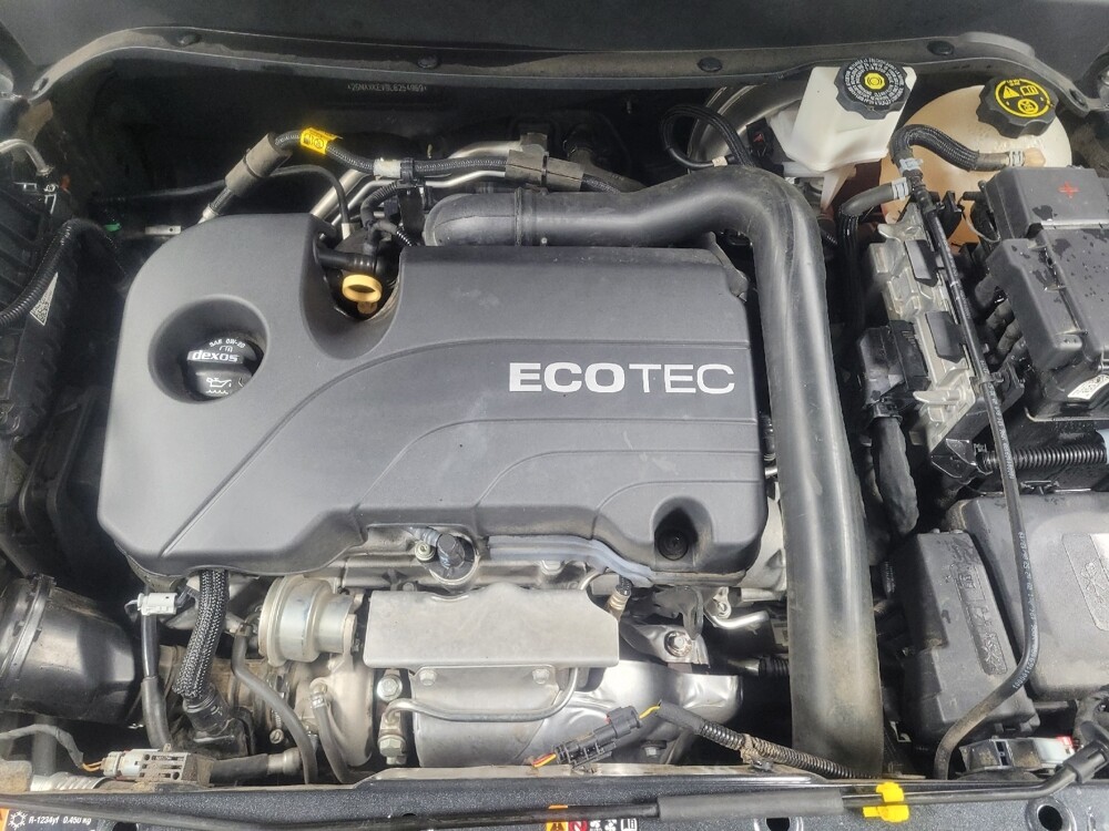 2020 Chevrolet Equinox in Birmingham, AL 35215 - 18108449 30