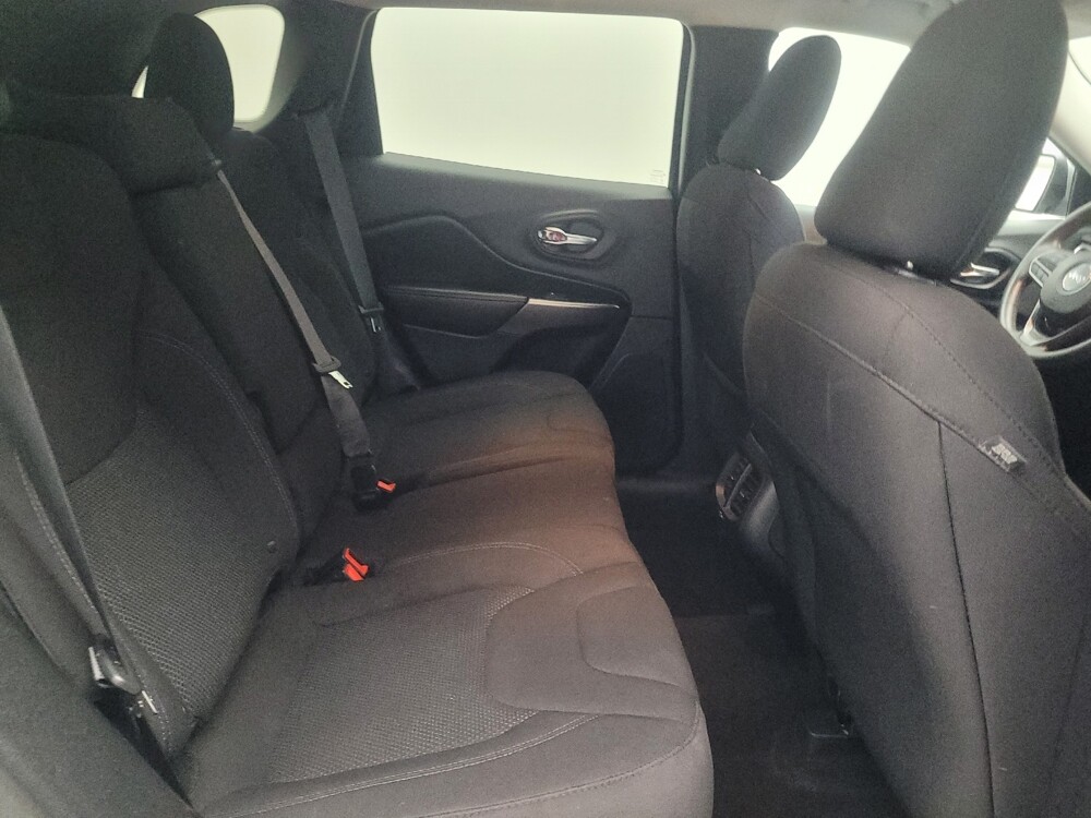 2019 Jeep Cherokee in Columbus, GA 31909 - 18108455 19