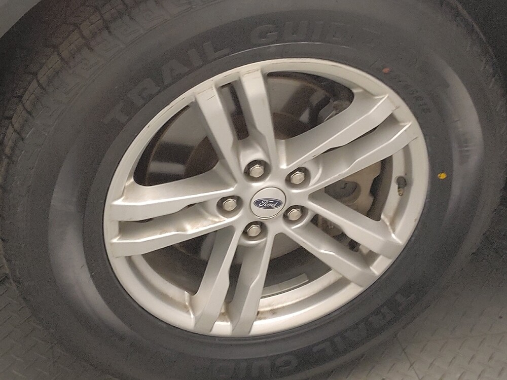 2022 Ford Explorer in Fort Worth, TX 76116 - 18108472 31