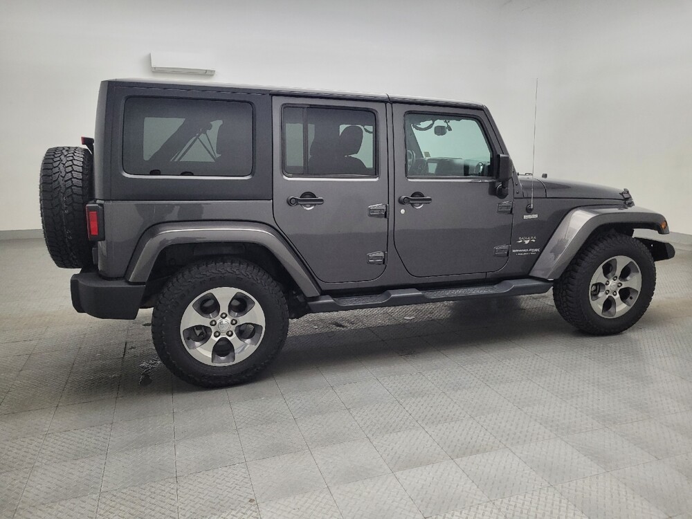 2018 Jeep Wrangler in Fort Worth, TX 76116 - 18108477 10