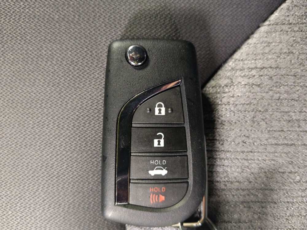 2021 Toyota Camry in Tampa, FL 33612 - 18108493 32