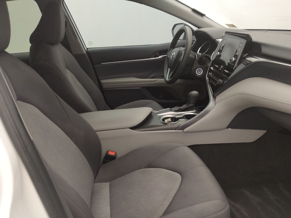 2021 Toyota Camry in Tampa, FL 33612 - 18108493 21