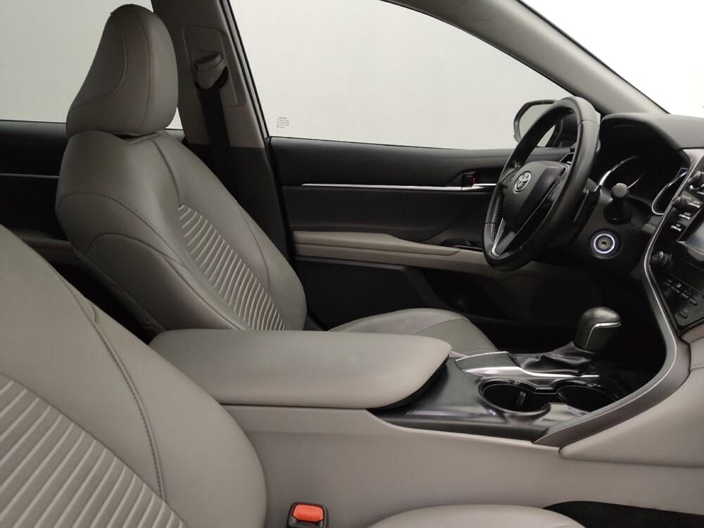2019 Toyota Camry in Tampa, FL 33612 - 18108495 21