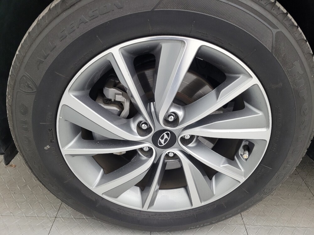 2019 Hyundai Santa Fe in Lakeland, FL 33815 - 18108500 31