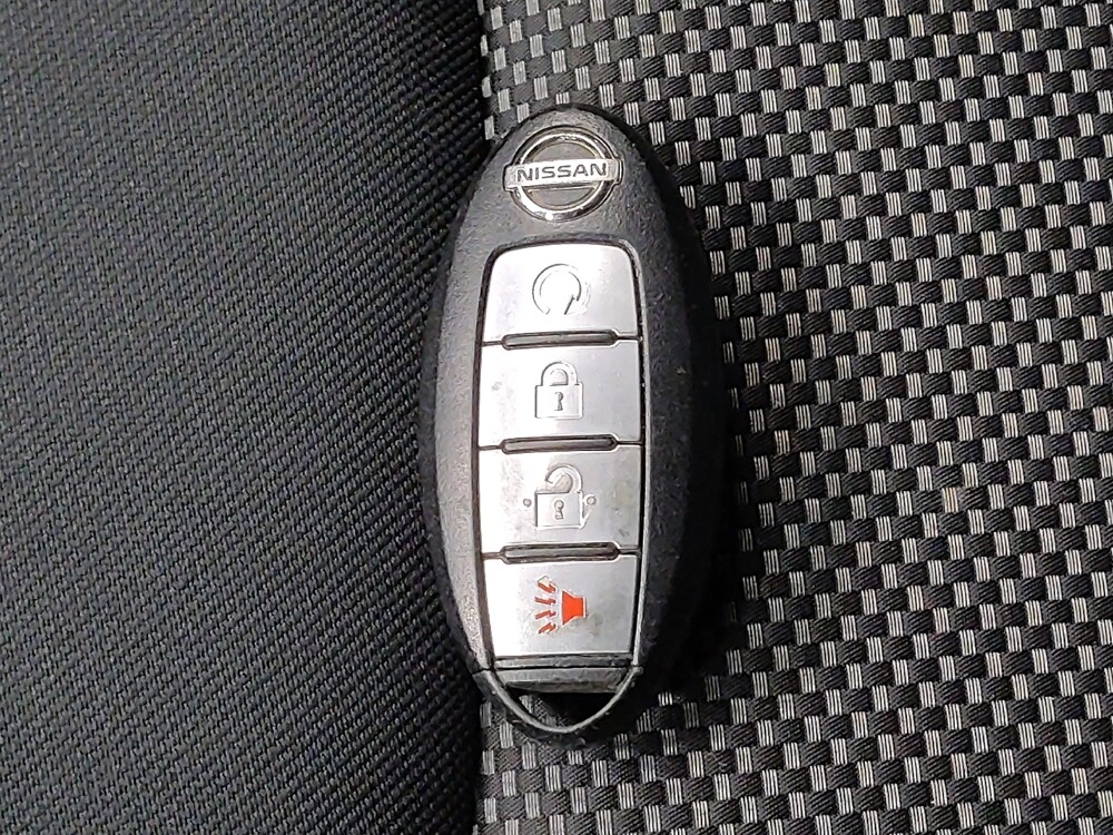 2017 Nissan Pathfinder in Raleigh, NC 27604 - 18108534 32