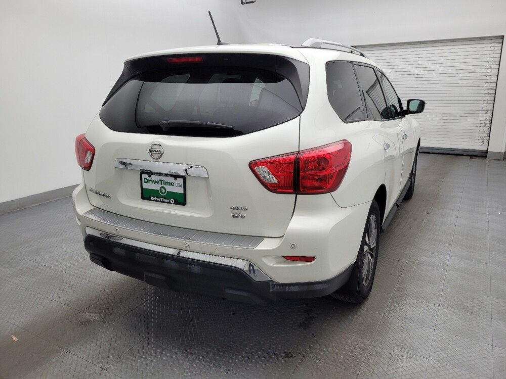 2017 Nissan Pathfinder in Raleigh, NC 27604 - 18108534 7