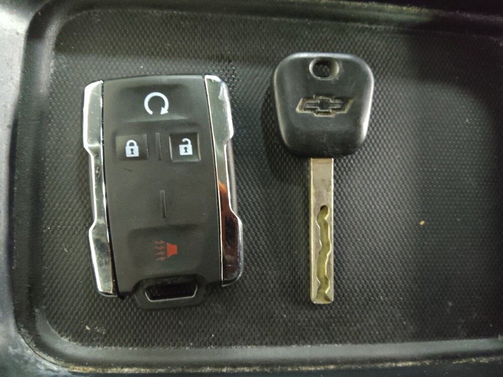 2018 Chevrolet Silverado 1500 in Charlotte, NC 28213 - 18108535 32