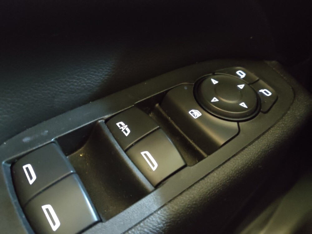 2020 Chevrolet Equinox in Greenville, SC 29607 - 18108538 27