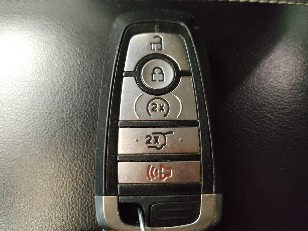 2020 Ford Explorer in Lakewood, CO 80215 - 18108550 32