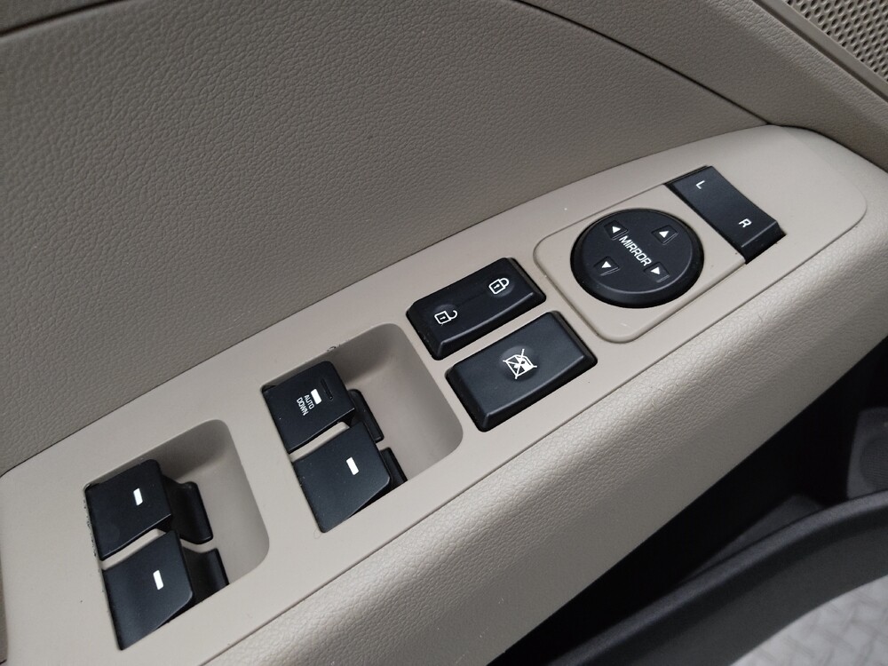 2017 Hyundai Elantra in Lakewood, CO 80215 - 18108552 27