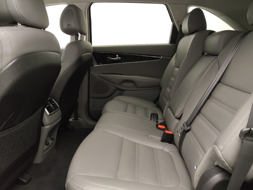2016 Kia Sorento in Denver, CO 80012 - 18108557 18