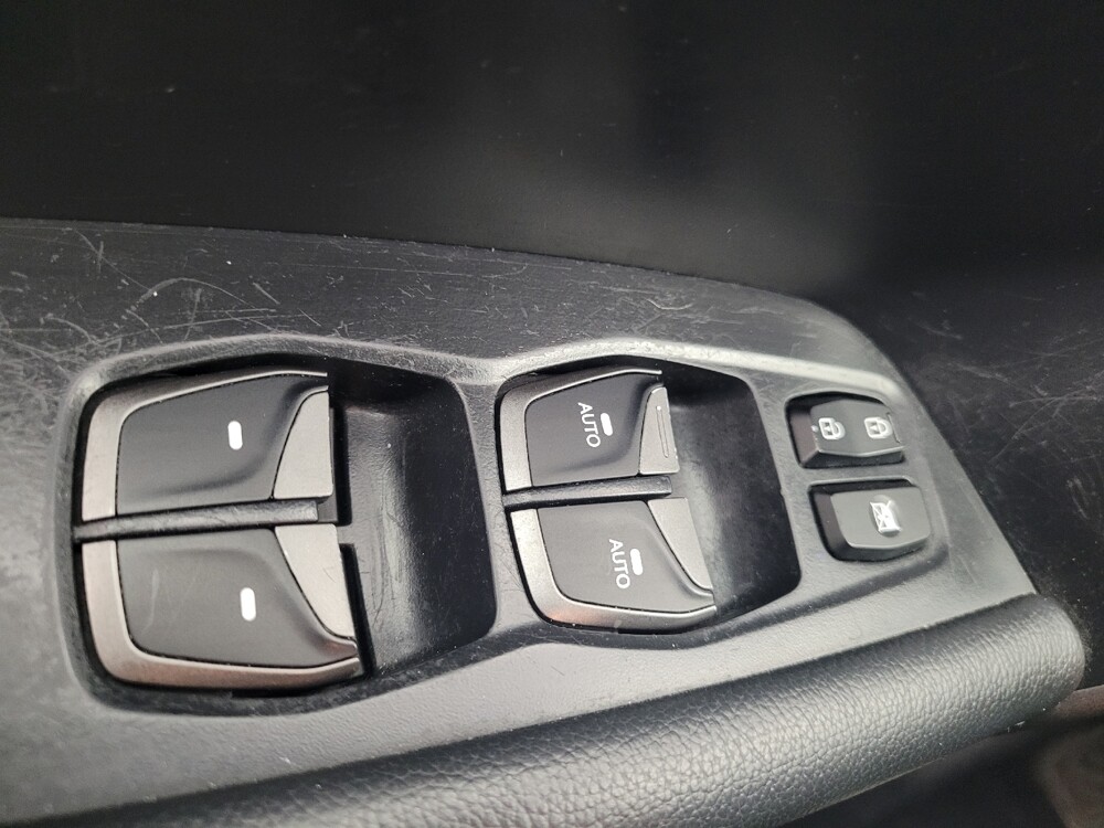 2017 Hyundai Santa Fe in Madison, TN 37115 - 18108562 27