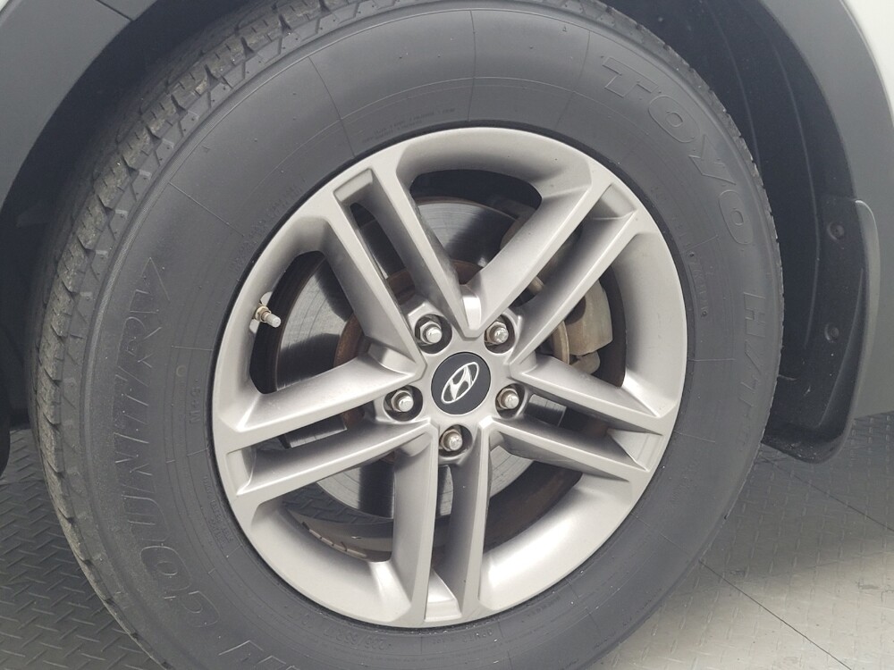 2017 Hyundai Santa Fe in Madison, TN 37115 - 18108562 31