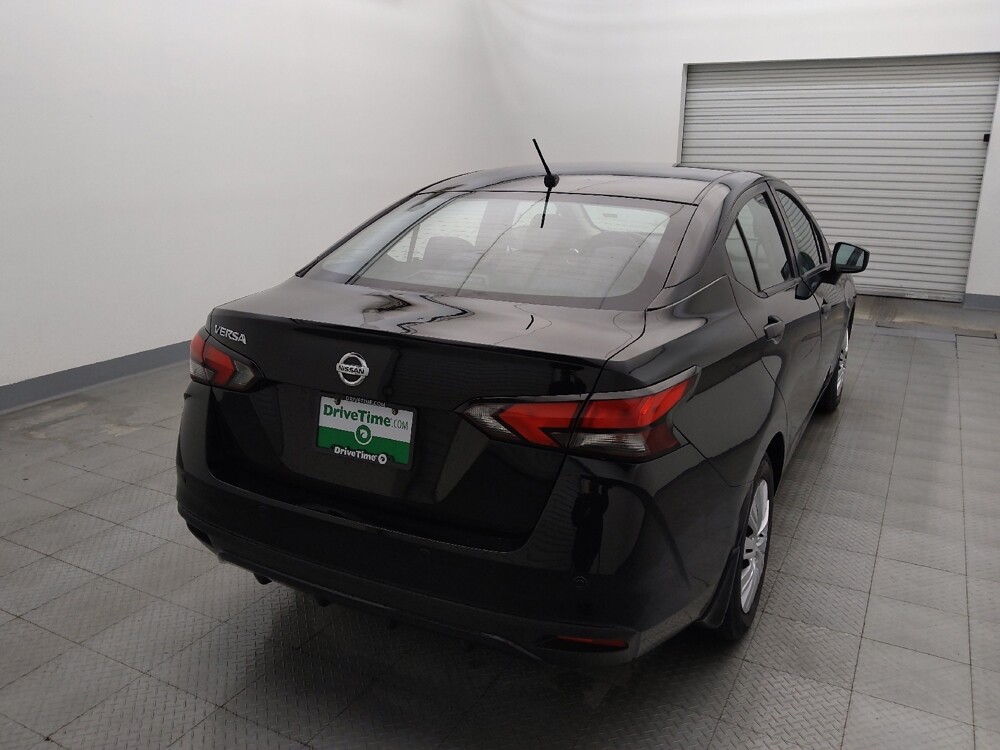 2021 Nissan Versa in Live Oak, TX 78233 - 18108578 7