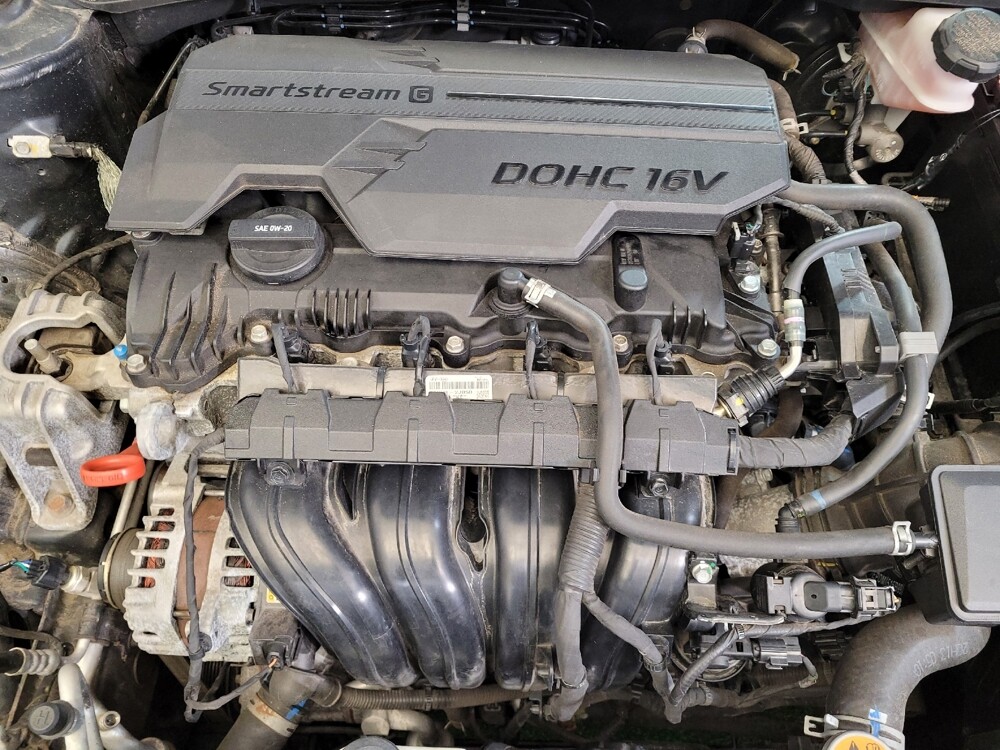 2021 Hyundai Elantra in Columbus, OH 43228 - 18108589 30