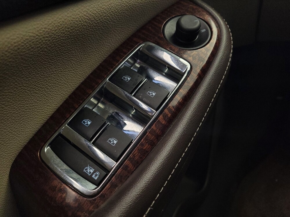 2013 Chevrolet Malibu in Lexington, KY 40509 - 18108591 27