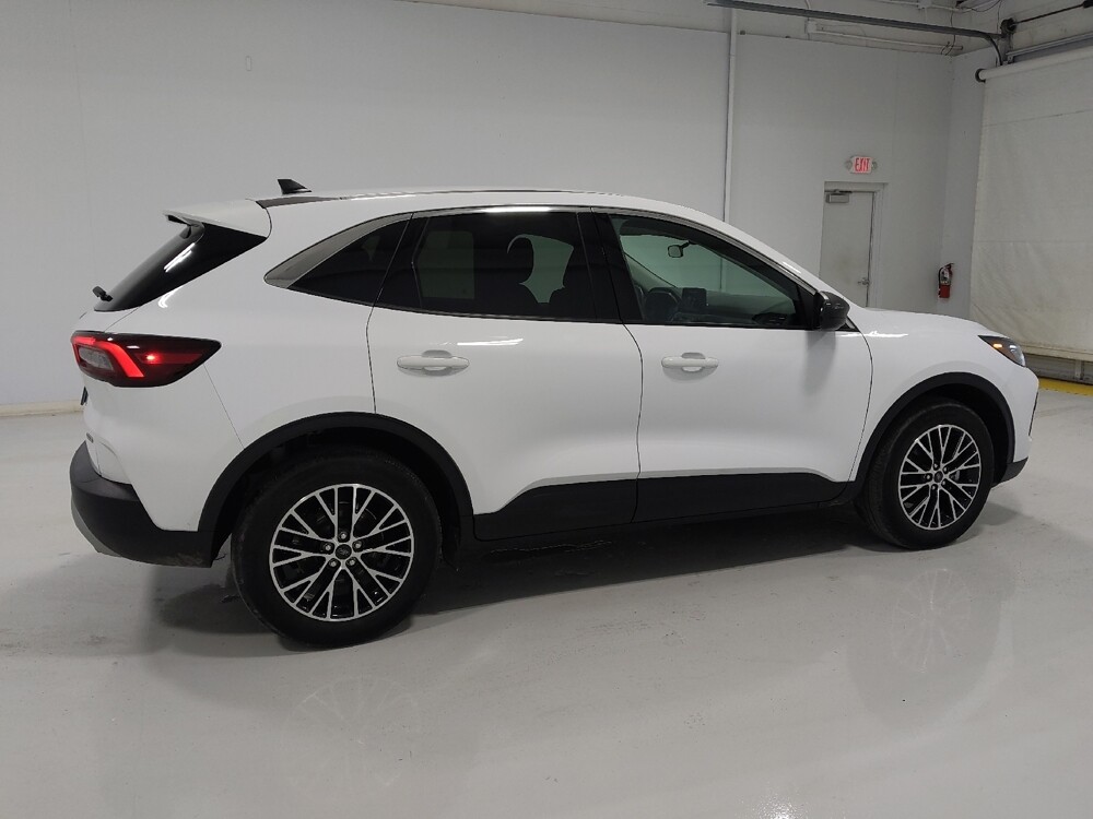2023 Ford Escape in Columbus, OH 43231 - 18108593 10