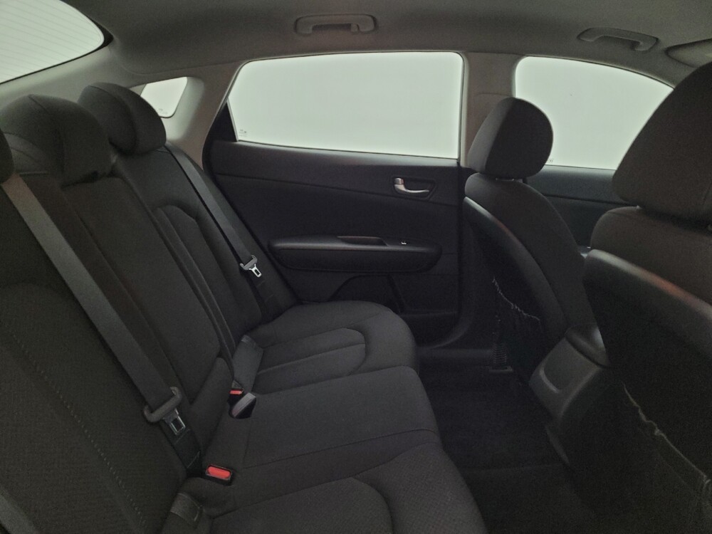 2018 Kia Optima in Columbus, OH 43231 - 18108595 19