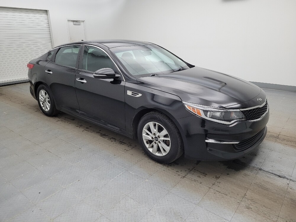 2018 Kia Optima in Columbus, OH 43231 - 18108595 11