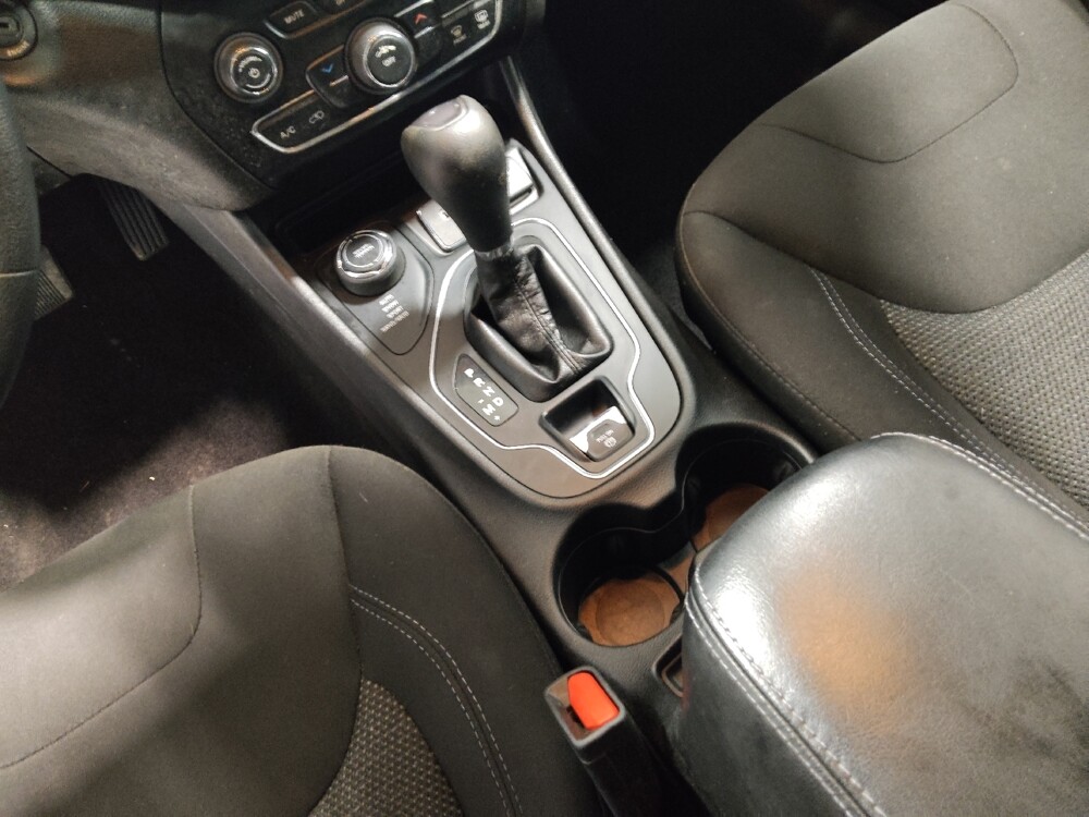 2019 Jeep Cherokee in Columbus, OH 43228 - 18108597 26