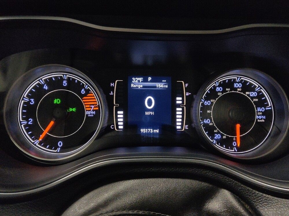 2019 Jeep Cherokee in Columbus, OH 43228 - 18108597 23