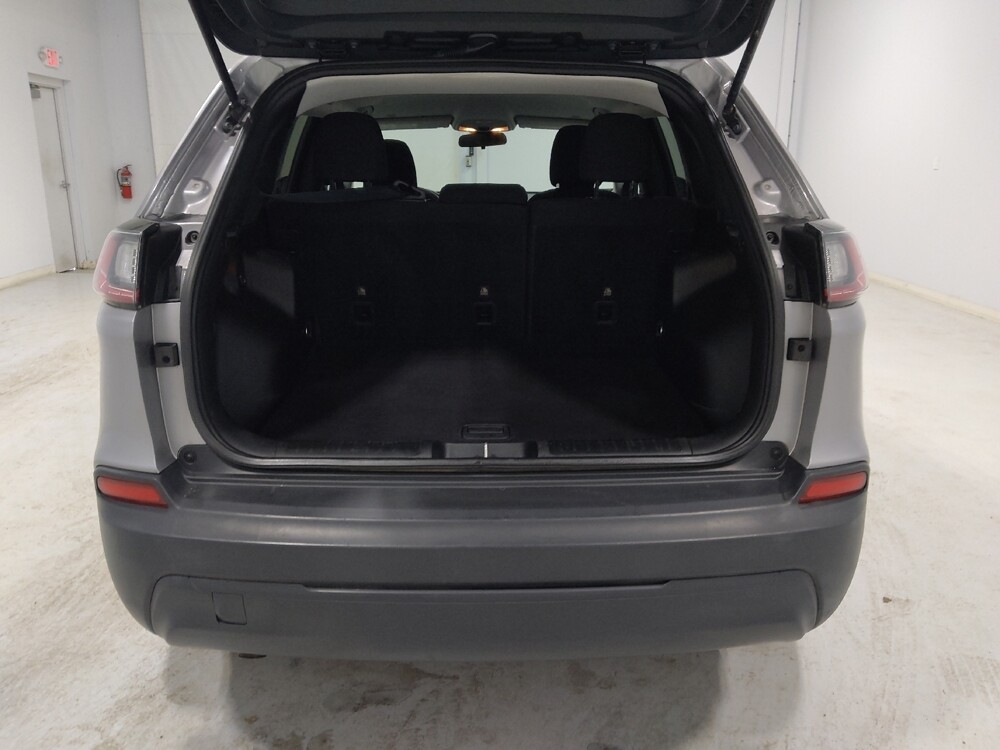 2019 Jeep Cherokee in Columbus, OH 43228 - 18108597 29