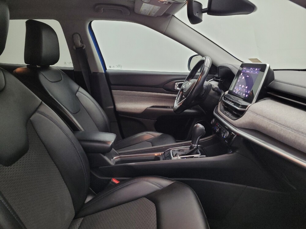 2022 Jeep Compass in Ft Wayne, IN 46805 - 18108601 21