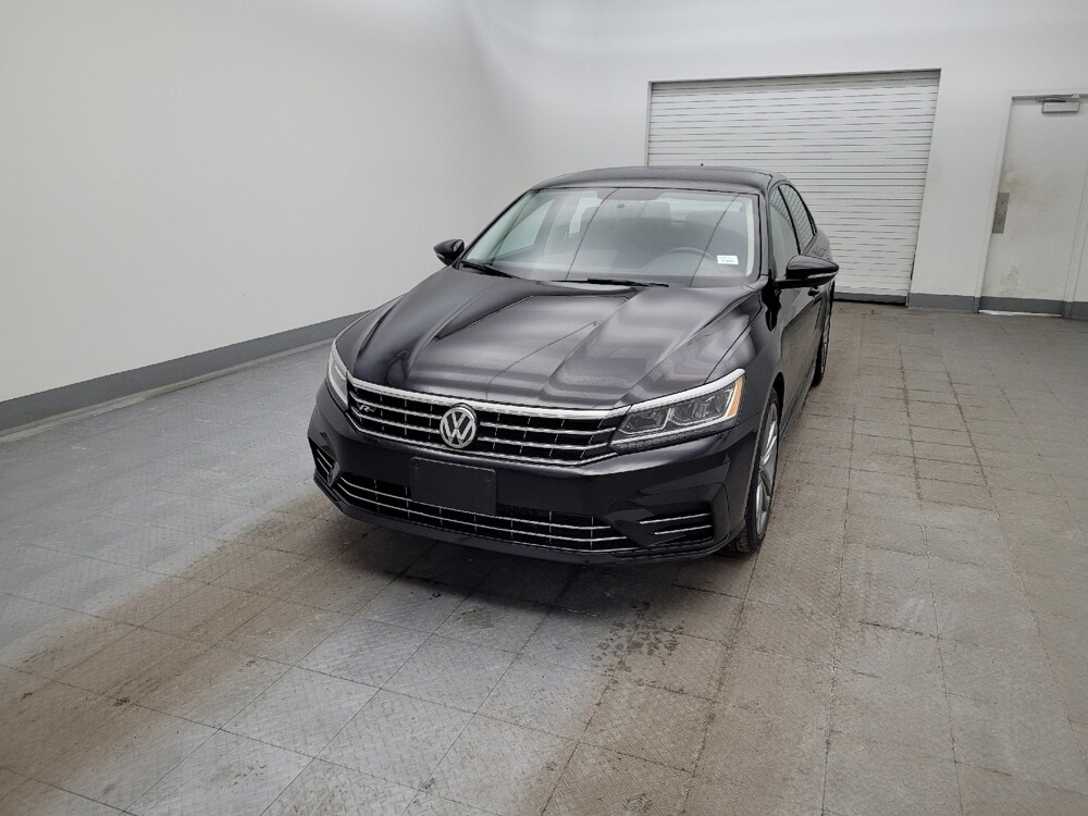 2018 Volkswagen Passat in Miamisburg, OH 45342 - 18108605 15