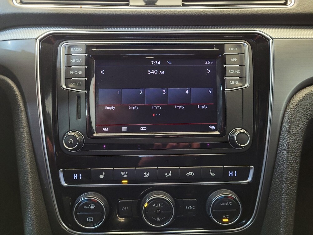 2018 Volkswagen Passat in Miamisburg, OH 45342 - 18108605 25