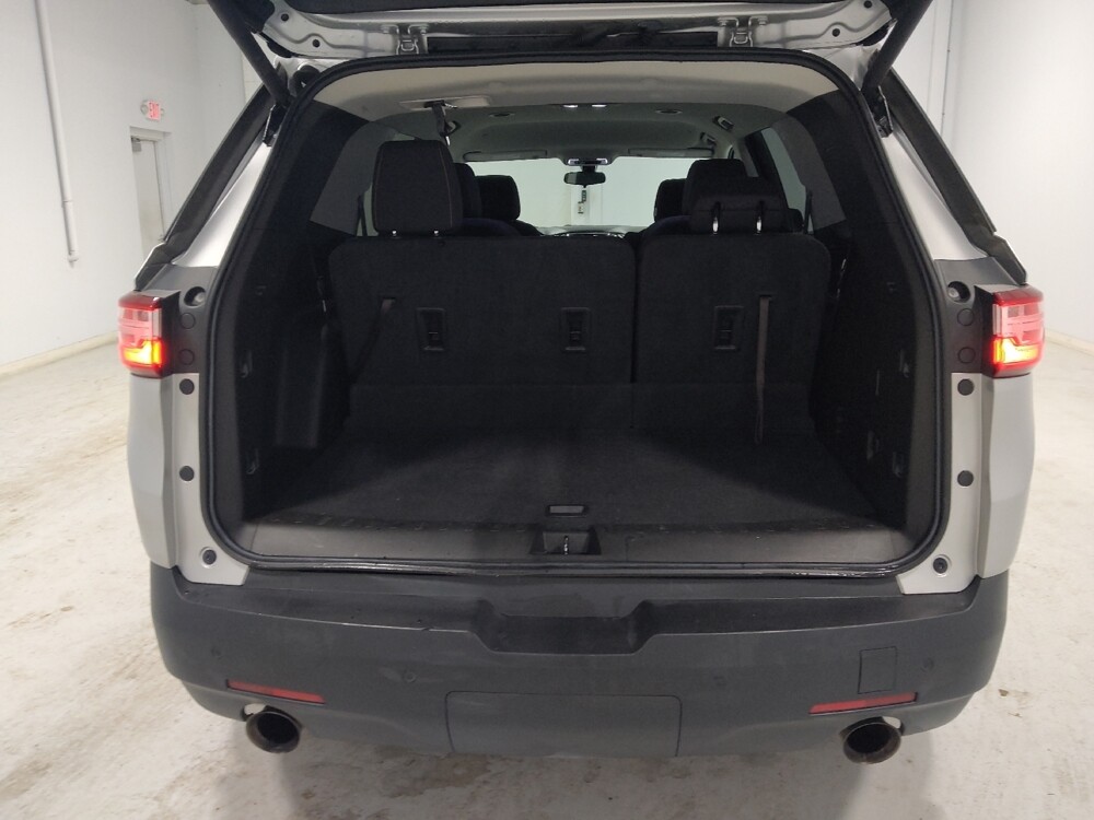 2019 Chevrolet Traverse in Columbus, OH 43228 - 18108606 29