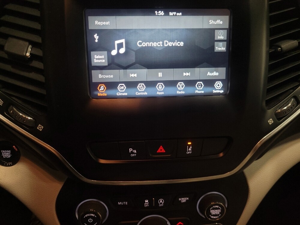 2021 Jeep Cherokee in Allentown, PA 18103 - 18108617 25