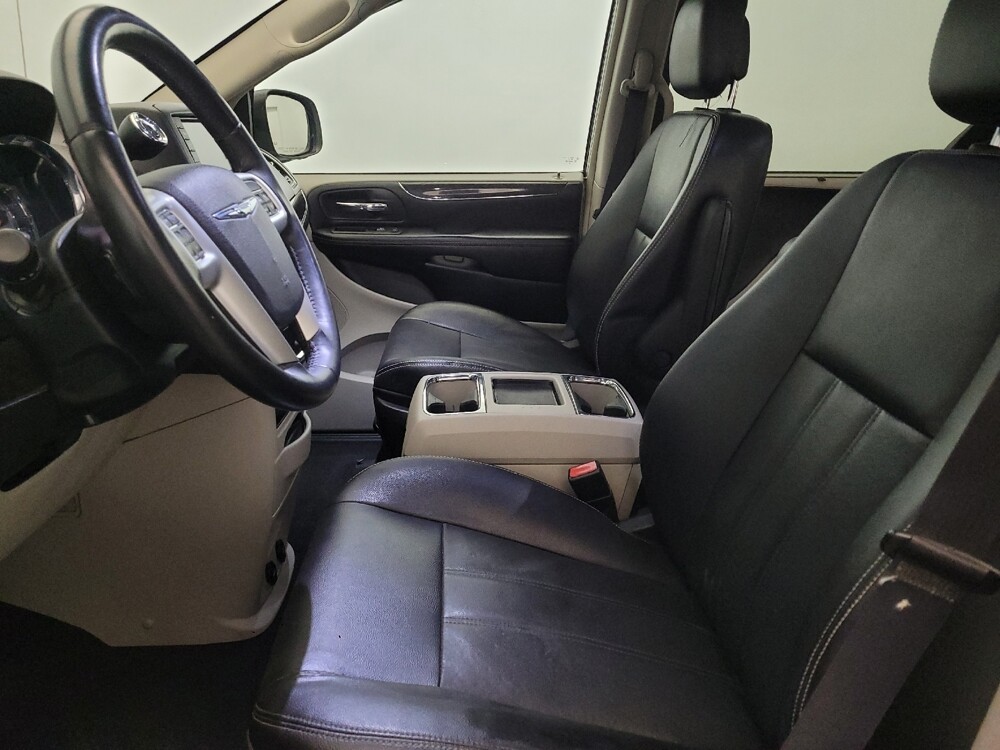 2016 Chrysler Town & Country in New Castle, DE 19720 - 18108629 17