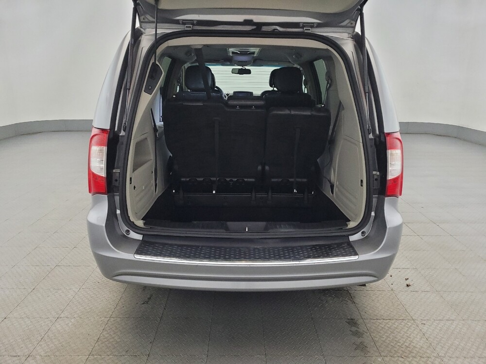 2016 Chrysler Town & Country in New Castle, DE 19720 - 18108629 29