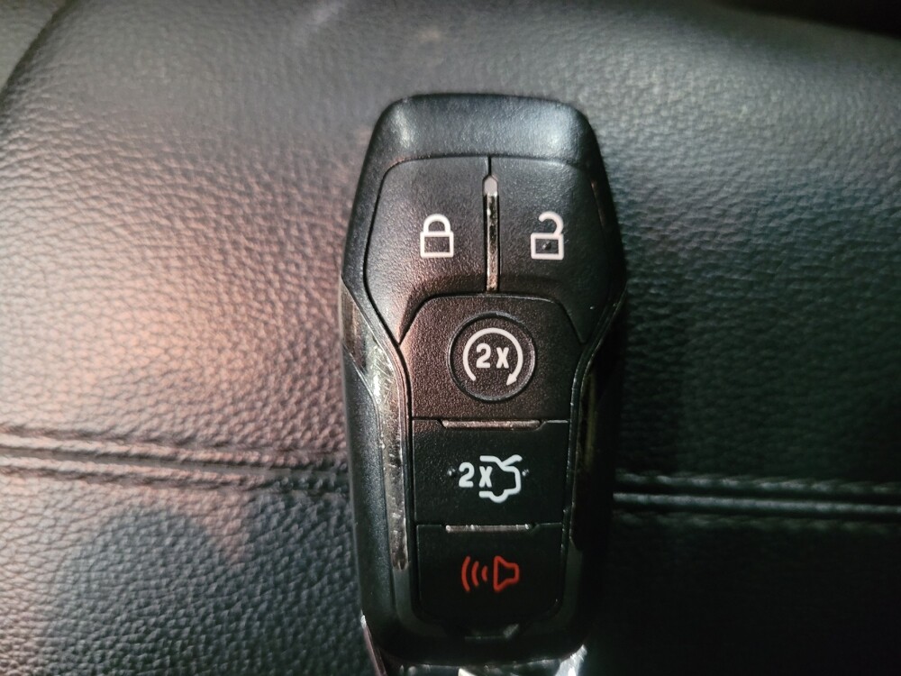 2016 Ford Mustang in Chesapeake, VA 23320 - 18108641 32