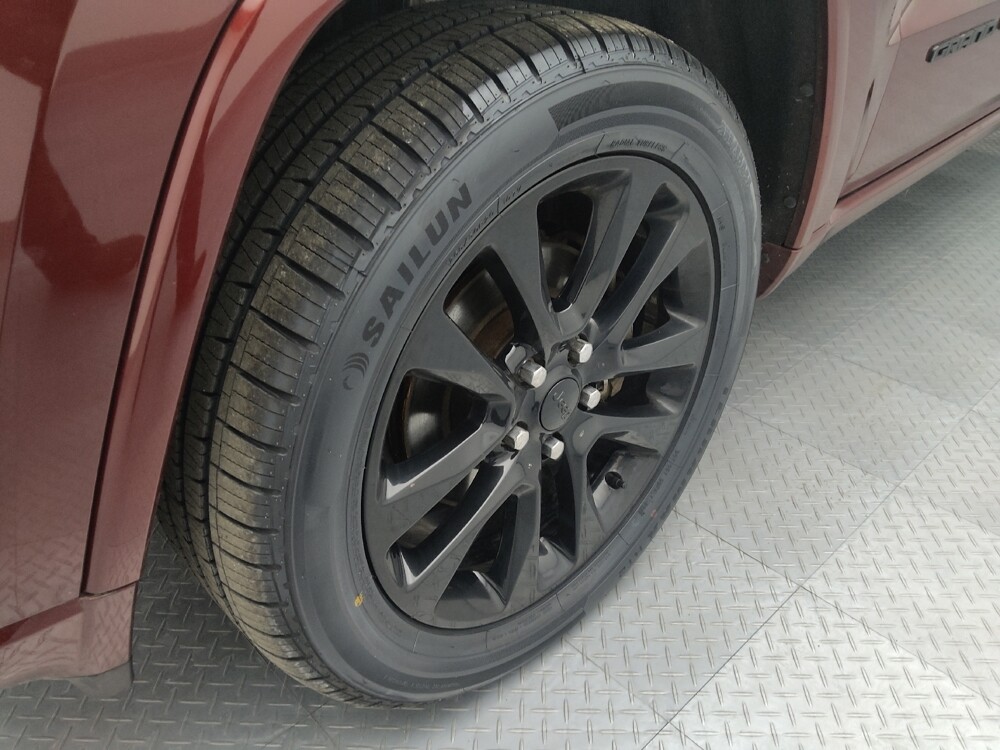 2019 Jeep Grand Cherokee in Topeka, KS 66611 - 18108645 31