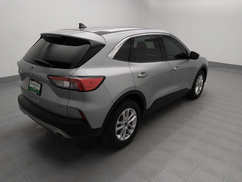2021 Ford Escape in Gladstone, MO 64118 - 18108646 9
