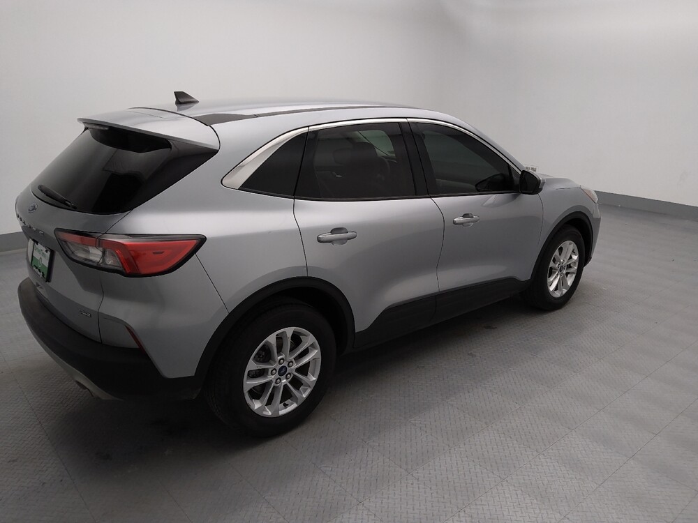 2021 Ford Escape in Gladstone, MO 64118 - 18108646 10