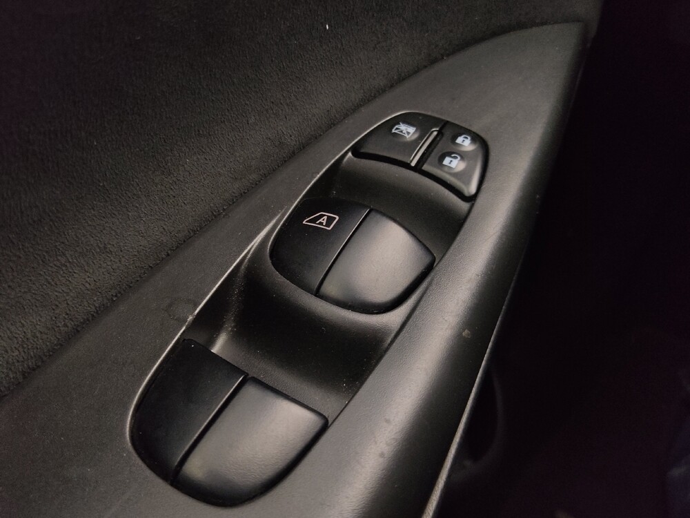 2017 Nissan Sentra in Independence, MO 64055 - 18108651 27