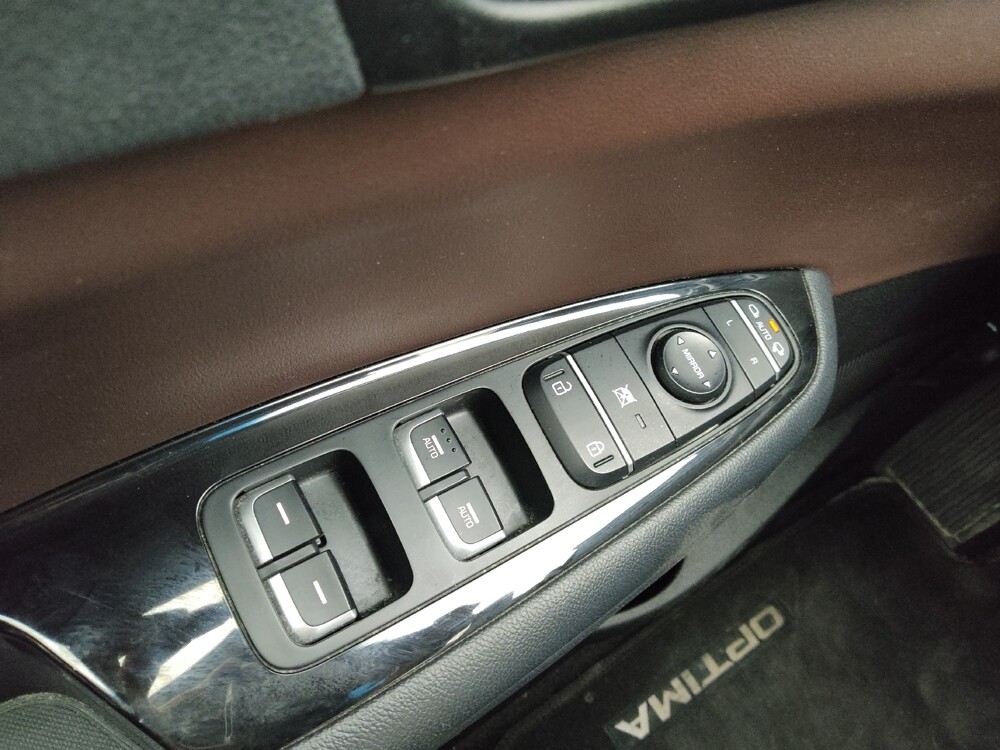 2016 Kia Optima in St. Louis, MO 63136 - 18108654 27