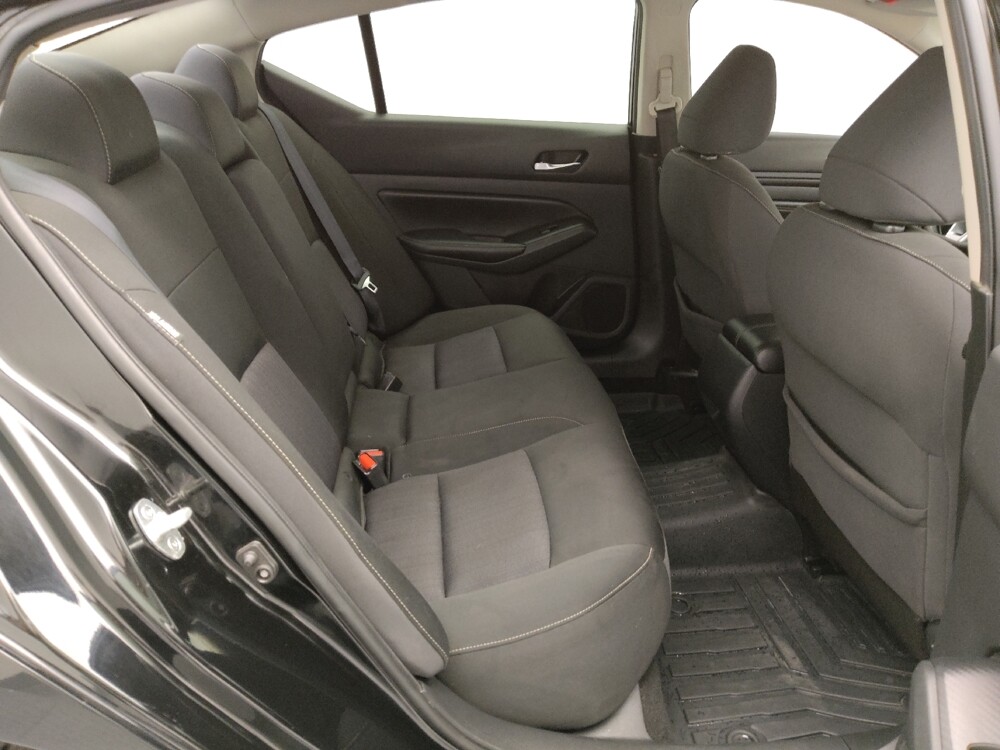 2019 Nissan Altima in Gladstone, MO 64118 - 18108655 19