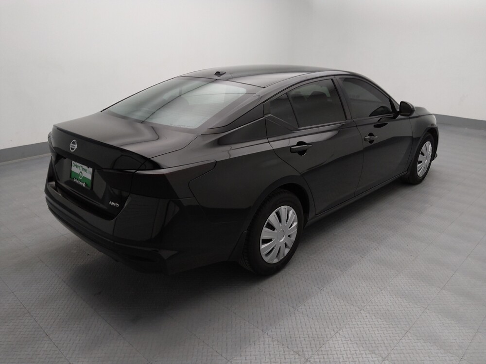 2019 Nissan Altima in Gladstone, MO 64118 - 18108655 9