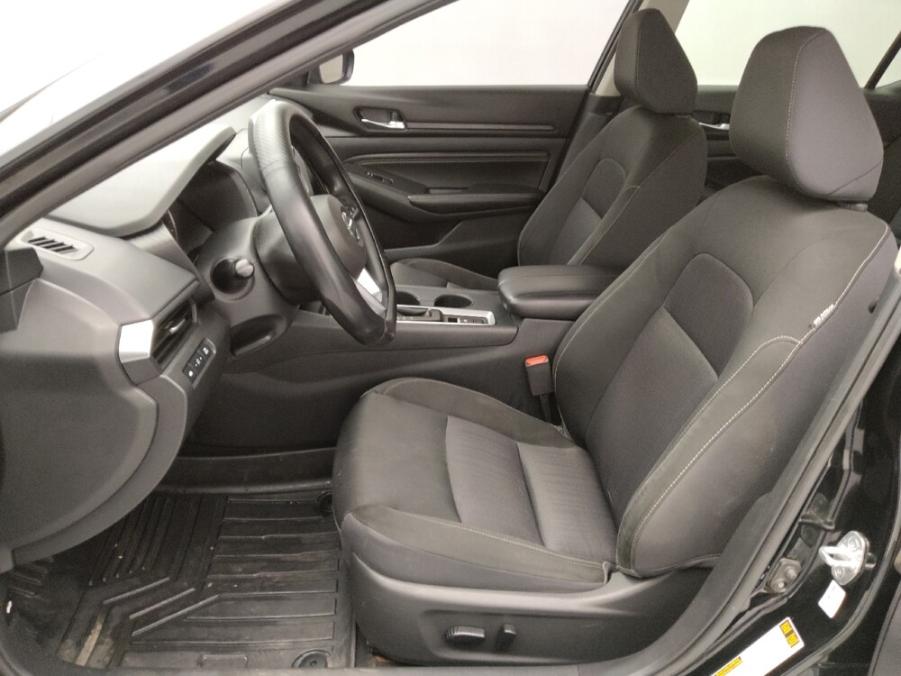 2019 Nissan Altima in Gladstone, MO 64118 - 18108655 17